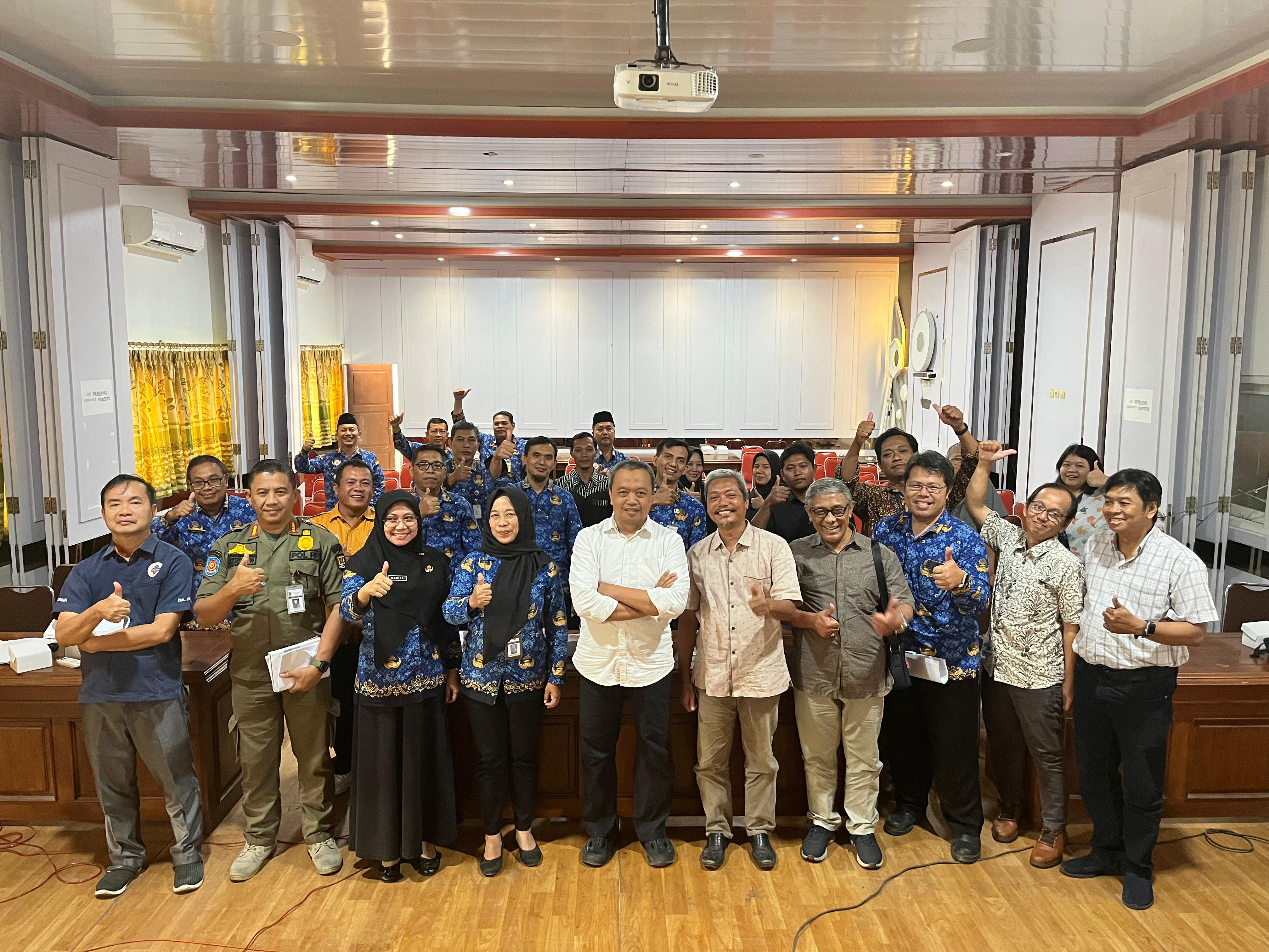 Bappeda Rembang dan FISIP UNDIP Gelar FGD Penelitian Kemiskinan dan Difusi Inovasi