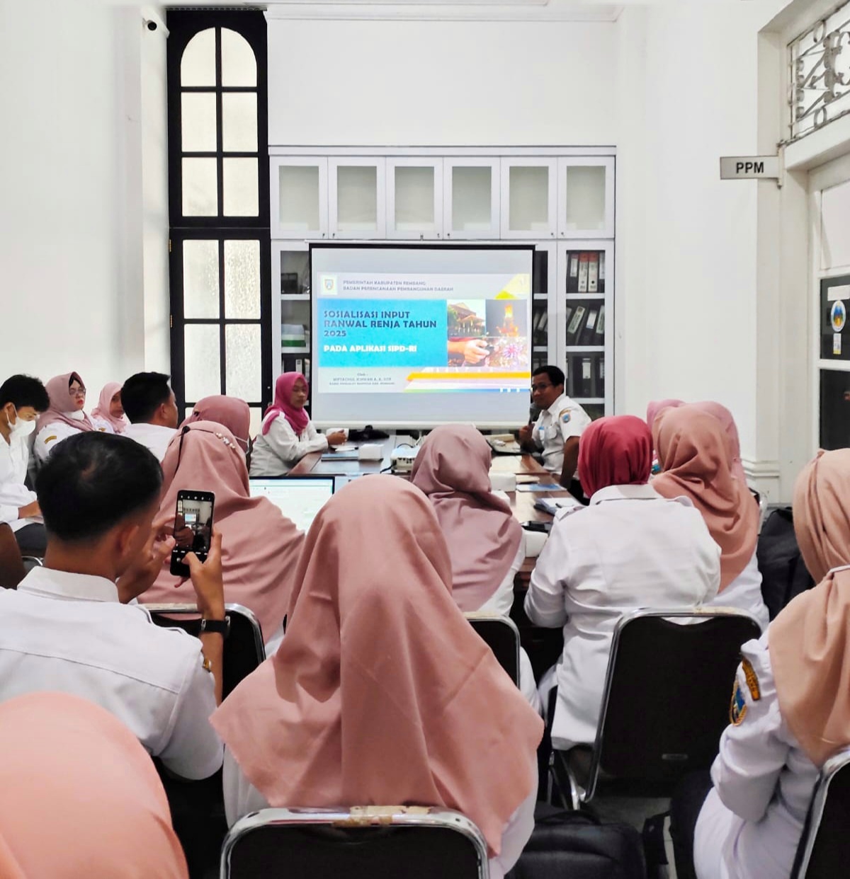 Sinergikan Perencanaan Pembangunan, BAPPEDA Kabupaten Rembang Gelar Sosialisasi Penyusunan Rancangan Awal Renja 2025